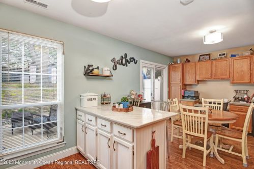 88 Rita Ln, Jackson Twp NJ  08527-2367 exterior