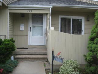 433 Lakeview Dr, Southington, CT 06489-3477