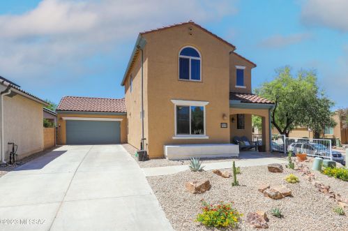10568 Desert Drifter Pl, Tucson, AZ 85747-6031