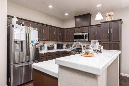 9950 Macabee Ln, Elk Grove CA  95757-2551 exterior