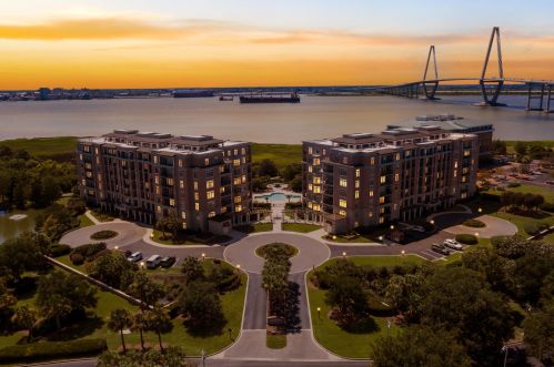 151 Plaza Ct, Mount Pleasant SC  29464-6301 exterior