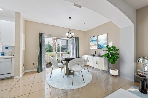 3304 Lisa Ln, Naples, FL 34109-3864