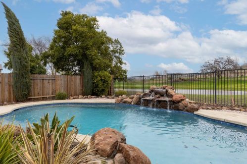 1180 Brae Ct, Folsom CA  95630-6110 exterior