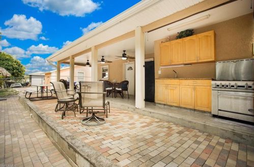 12227 Fuller Ln, Naples, FL 34113-7910