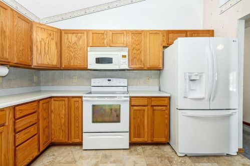 7991 Windsome Ct, Blacklick OH  43004-8104 exterior