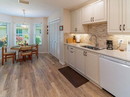 2309 Kings Lk Blvd, Naples FL  34112-5306 exterior