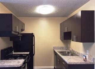 7113 Cape Harbor Dr, Wilmington NC  28411-6117 exterior