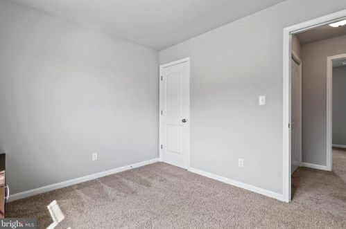 192 Winifred Dr, Hanover PA  17331 exterior