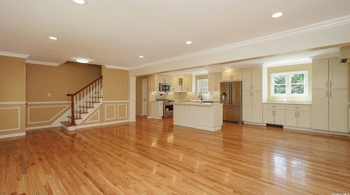 2092 Skipper Ct, North Bellmore NY  11710-3011 exterior