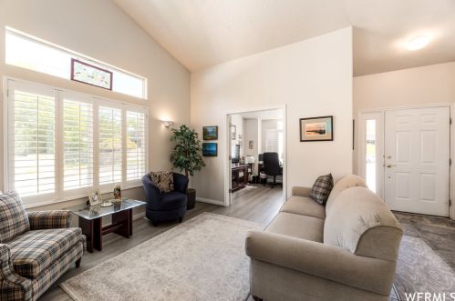 5304 Baker St, Salt Lake City, UT 84107-6366