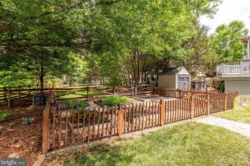 12664 Crabtree Falls Dr, Bristow VA  20136-2161 exterior