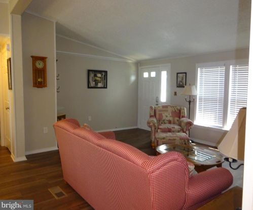 110 Deerfield Dr, Souderton PA  18964-1918 exterior