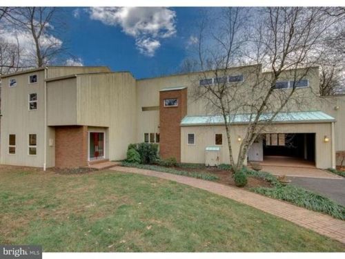 107 Old Oak Tree Rd, Lansdale, PA 19446-1717