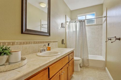 4021 Calistoga Ct, Modesto CA  95356-8987 exterior