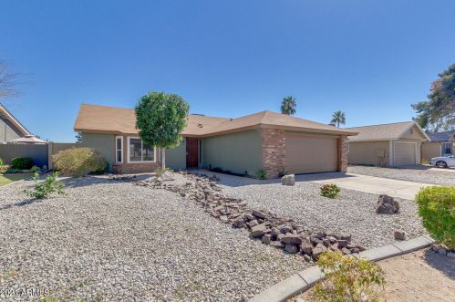 6413 Monte Cristo Ave, Glendale, AZ 85306-2232