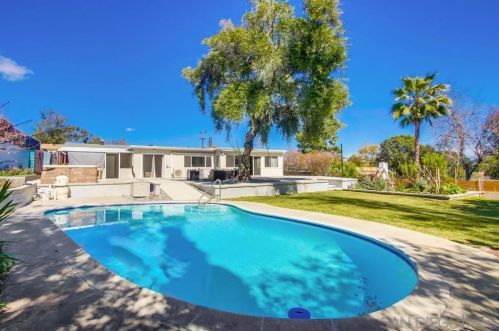 8155 Stadler St, La Mesa CA  91942-2617 exterior