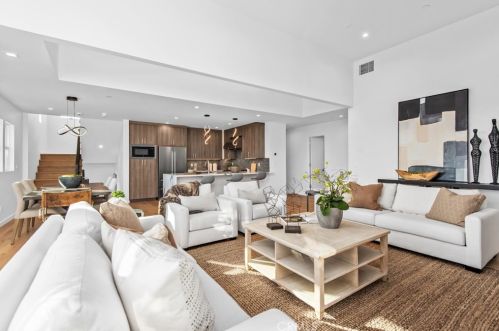1423 15th St, Manhattan Beach CA  90266-4070 exterior