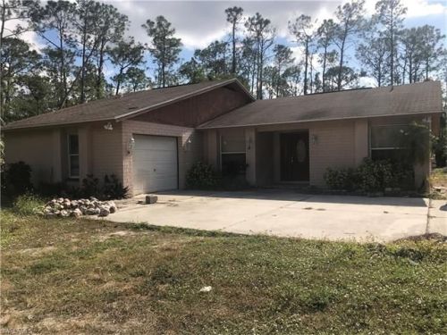 5380 Coral Wood Dr, Naples FL  34119-1410 exterior