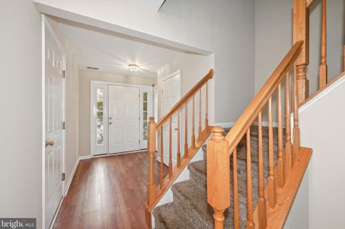 132 Cambridge Ct, West Deptford NJ  08096-6884 exterior