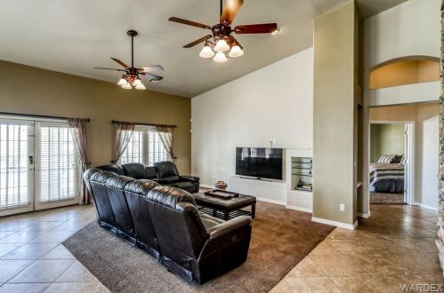 1895 Corwin Rd, Bullhead City AZ  86442-8774 exterior