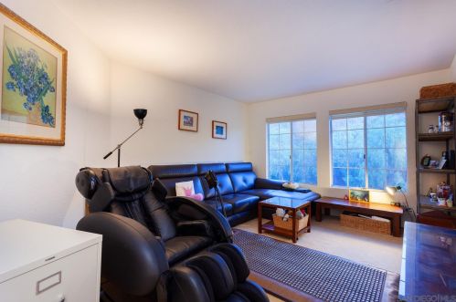 9416 Chabola Rd, San Diego CA 92129-4904 exterior