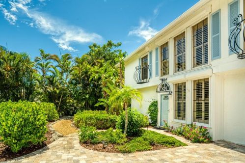 743 Durion Ct, Sanibel, FL 33957-5310