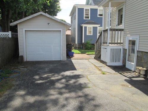 11 Ocean St, Quincy, MA 02171-1850