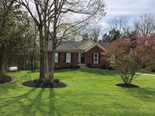 3102 Pioneer Pl, Crestwood, KY 40014-8420