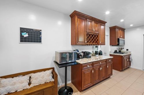 5516 Fulton Ave, Van Nuys CA  91401-5332 exterior