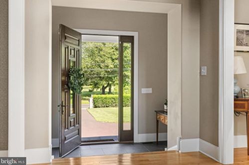 500 Court St, Gardenville PA  18901-4422 exterior