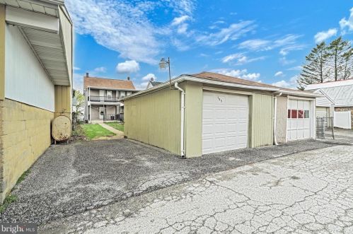 135 Charles St, Red Lion PA  17356-1603 exterior