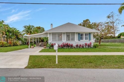 320 4 Ave, Delray Beach FL  33444-2717 exterior