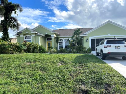 3183 Ann Arbor Rd, Fort Pierce, FL 34953-6927
