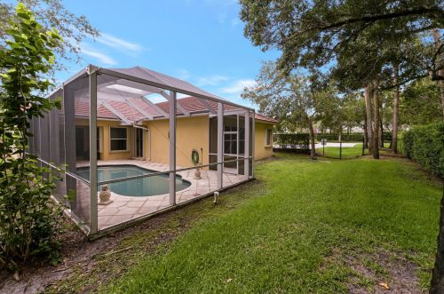 9481 Madewood Ct, West Palm Beach, FL 33411-4409