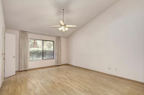 924 Cross St, Woodland CA  95695-4128 exterior