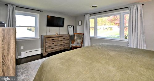 1472 Timberline Dr, Pottstown PA  19465-7234 exterior
