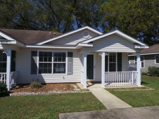 8119 Heirloom Dr, Pensacola, FL 32514-3998