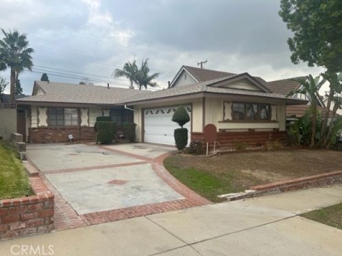 19216 Cliveden Ave, Long Beach, CA 90746-2715
