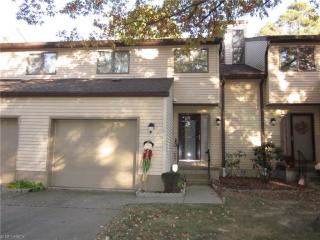 9 Greenwood Dr, Doylestown, OH 44230-9787