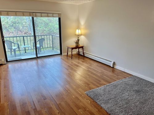 6607 Hearne Rd, Cincinnati, OH 45248-8405