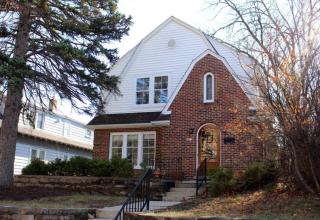6811 Aetna Ct, Milwaukee, WI 53213-3819
