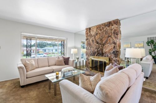 2490 Lexington Way, San Bruno CA  94066-2815 exterior