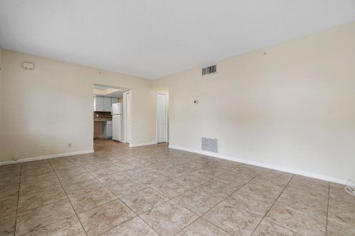 701 7th Ave, Delray Beach, FL 33483-5742