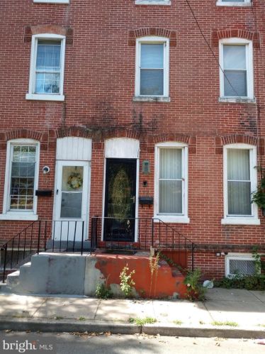 13 Sweets Ave, Trenton, NJ 08618-3836