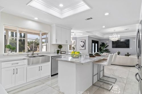 4935 Doreen Ave, Temple City CA  91780-4117 exterior