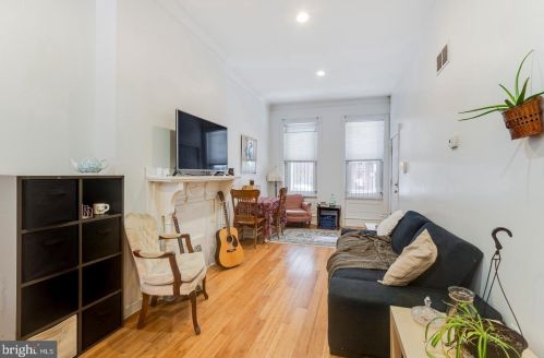 4031 Green St, Philadelphia, PA 19104-1759