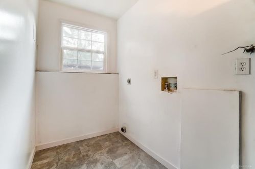 1814 Ashley Dr, Miamisburg OH  45342-3509 exterior