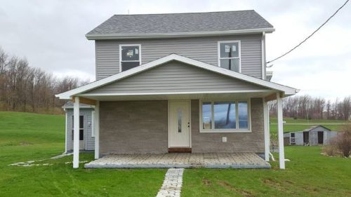 5500 Dobler Rd, Girard, PA 16417-8764