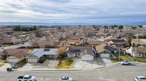 45331 Bison Cir, Lancaster CA  93535-2048 exterior