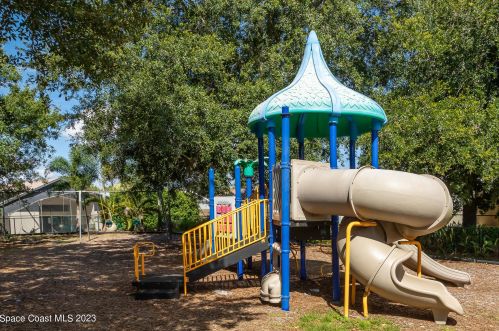 2631 Autumn Creek Cir, Kissimmee FL  34747-2236 exterior